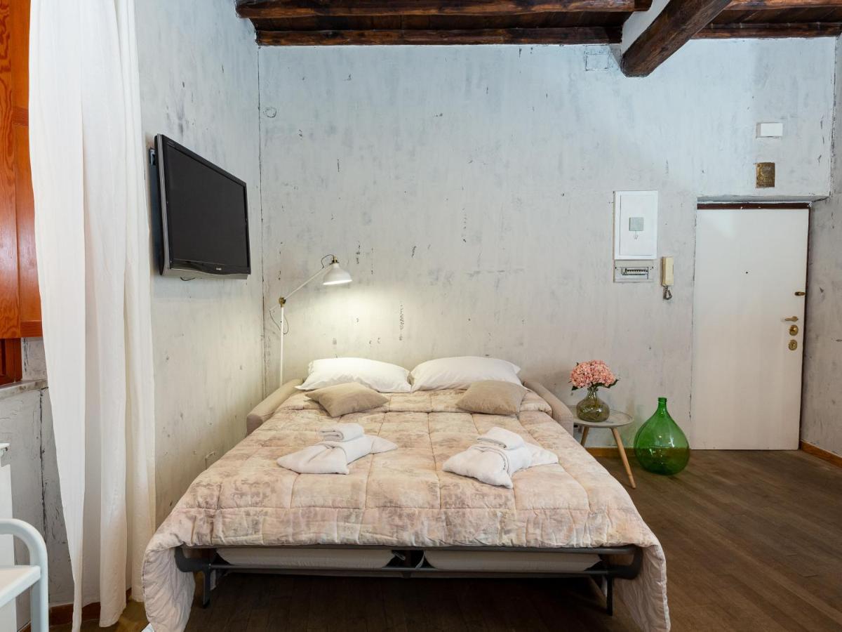 Quattro Cantoni R-home * Rome